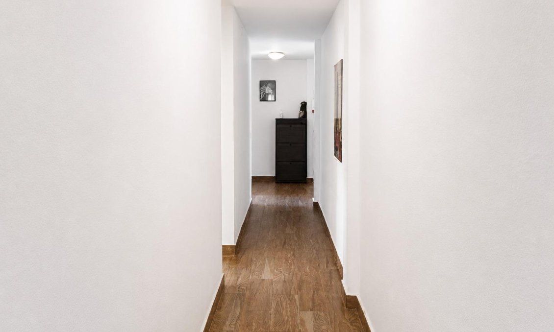 Resale - Apartment -
Torrevieja - Playa del Cura
