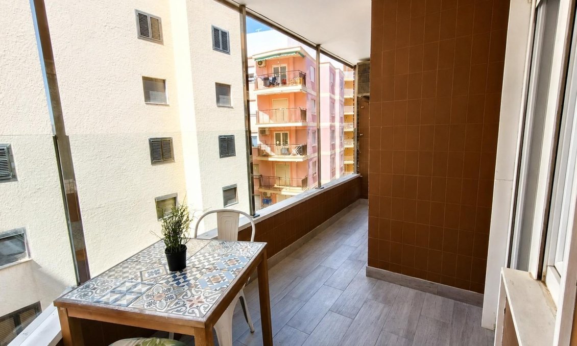 Resale - Apartment -
Torrevieja - Playa del Cura