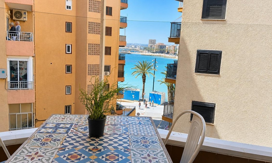 Resale - Apartment -
Torrevieja - Playa del Cura