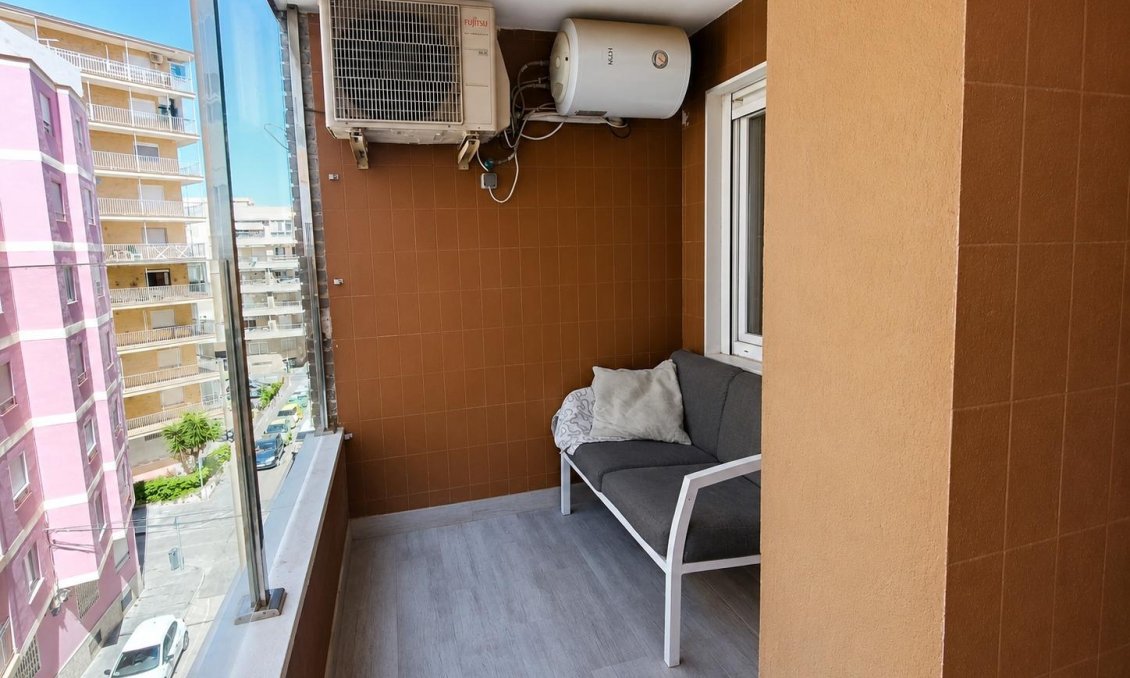 Resale - Apartment -
Torrevieja - Playa del Cura