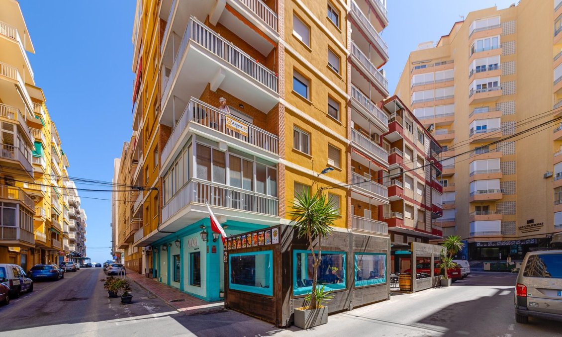 Resale - Apartment -
Torrevieja - Playa del Cura