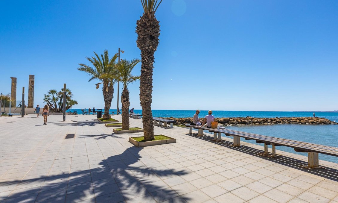 Resale - Apartment -
Torrevieja - Playa del Cura