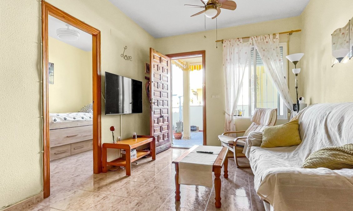 Resale - Bungalow -
Orihuela Costa - Costa Blanca