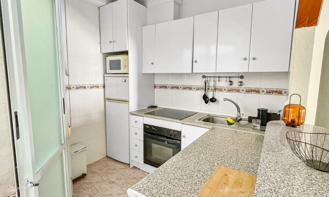 Resale - Bungalow -
Orihuela Costa - Costa Blanca