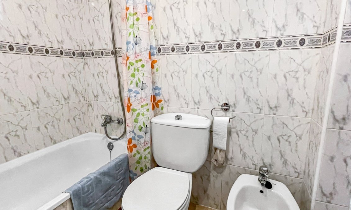 Resale - Bungalow -
Orihuela Costa - Costa Blanca