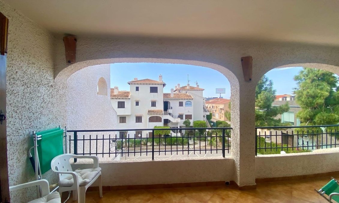 Revânzare - Apartament -
Cabo Roig