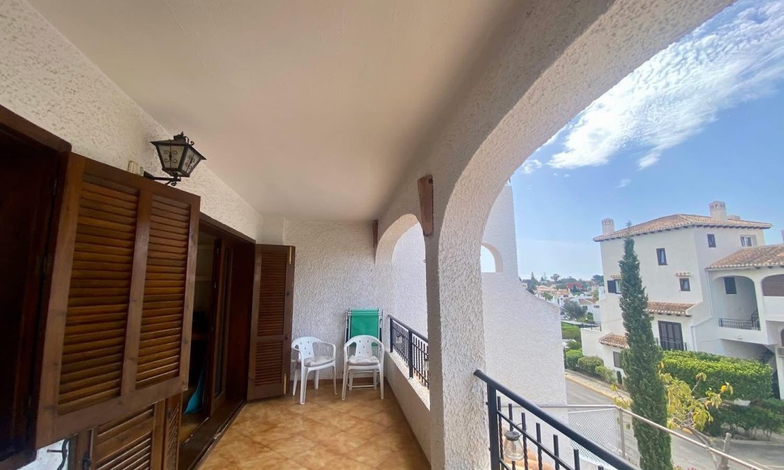 Revânzare - Apartament -
Cabo Roig