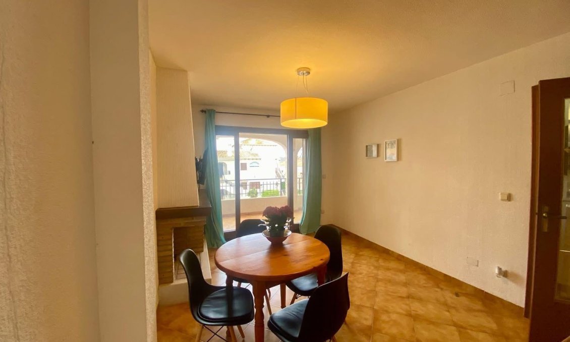 Revânzare - Apartament -
Cabo Roig