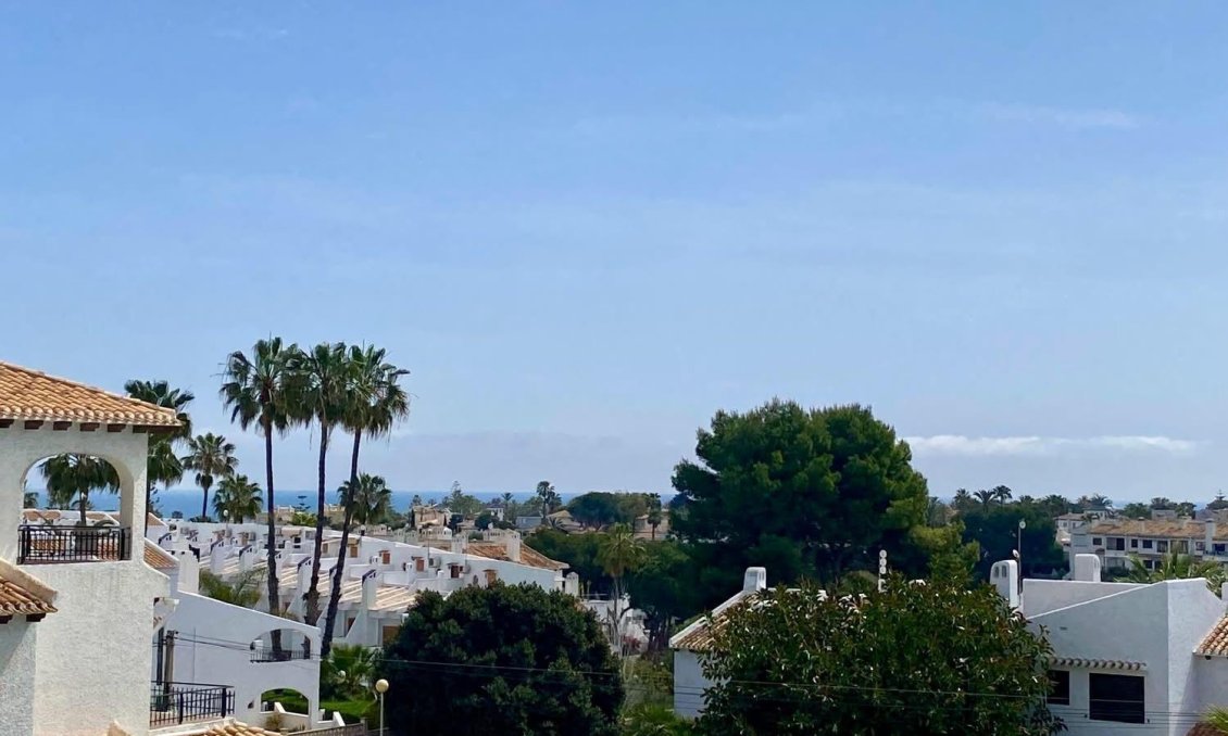 Revânzare - Apartament -
Cabo Roig