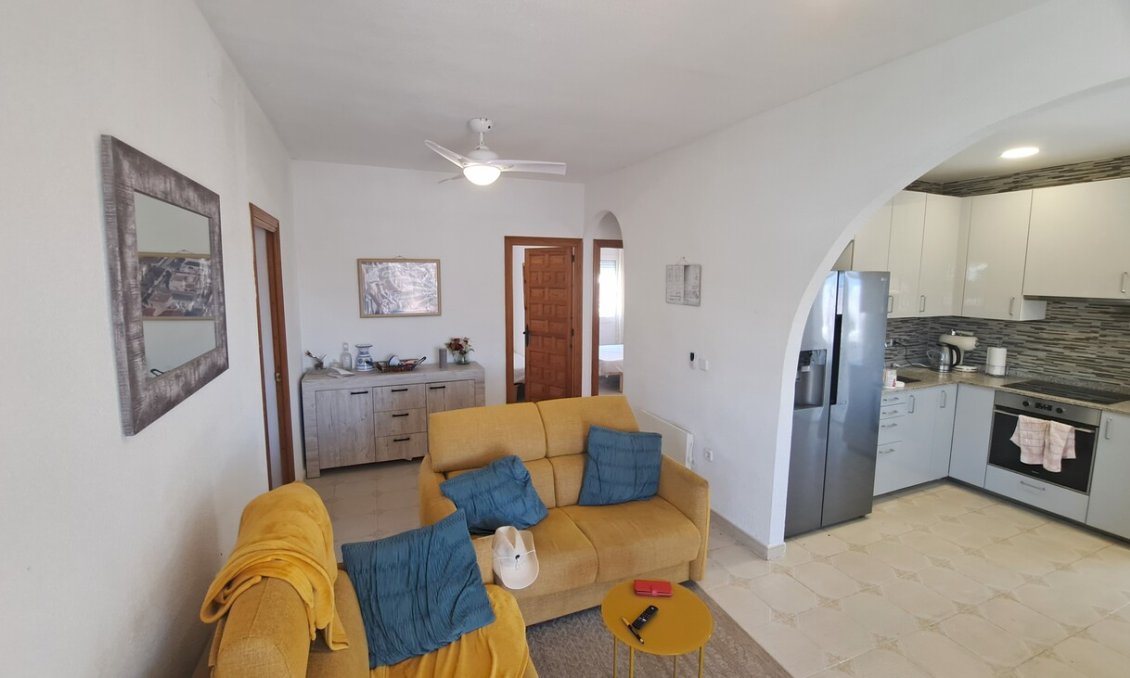 Resale - Villa -
San Miguel de Salinas - Inland