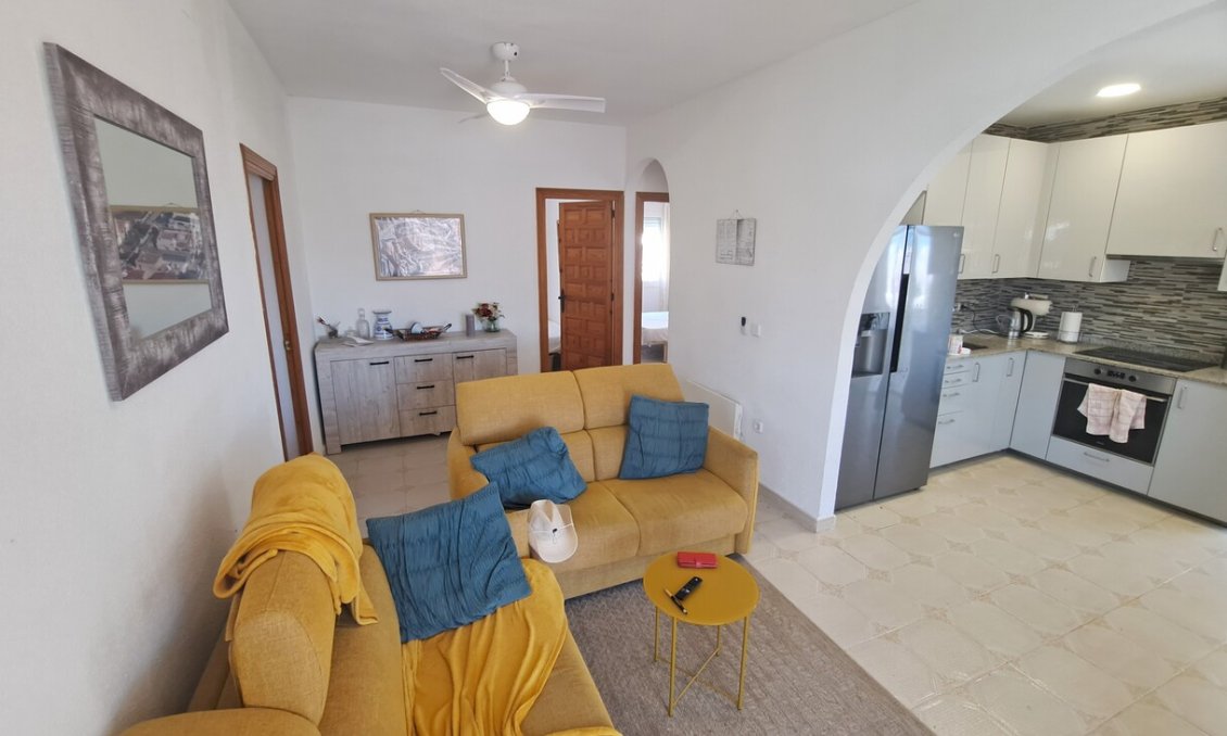 Resale - Villa -
San Miguel de Salinas - Inland