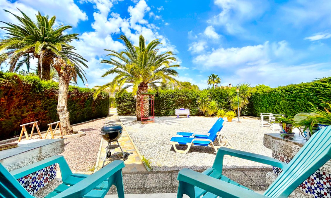 Segunda mano - Villa -
La Zenia - Costa Blanca