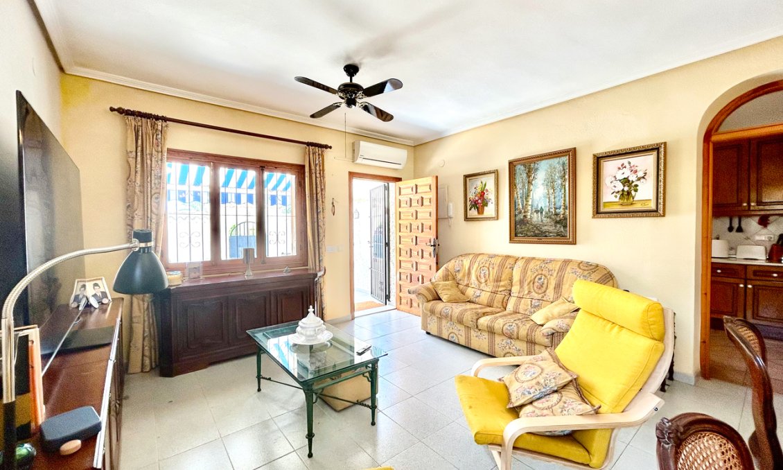 Segunda mano - Villa -
La Zenia - Costa Blanca