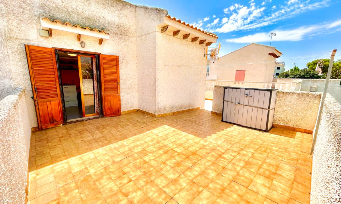 Segunda mano - Villa -
La Zenia - Costa Blanca
