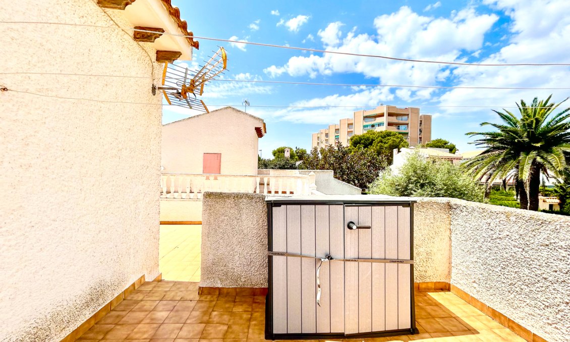 Segunda mano - Villa -
La Zenia - Costa Blanca