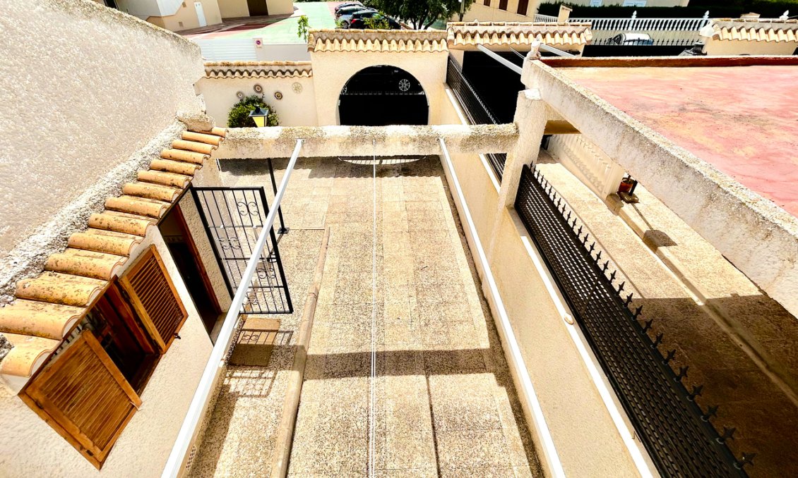 Segunda mano - Villa -
La Zenia - Costa Blanca