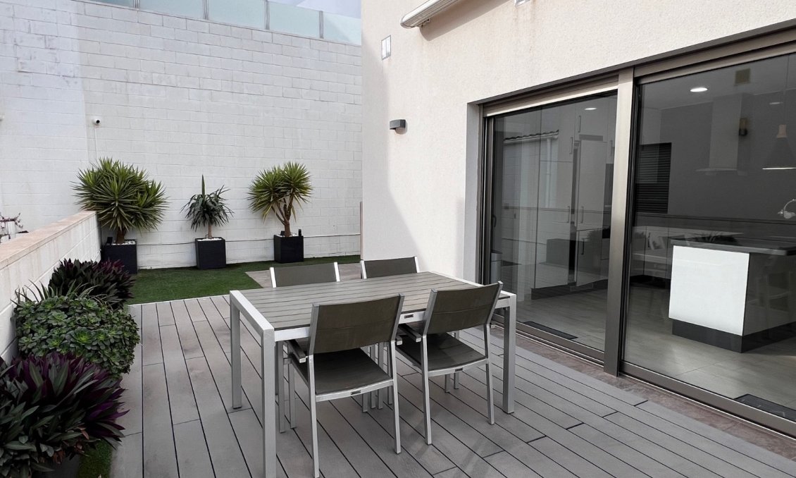 Wiederverkauf - Villa -
Orihuela Costa - Costa Blanca