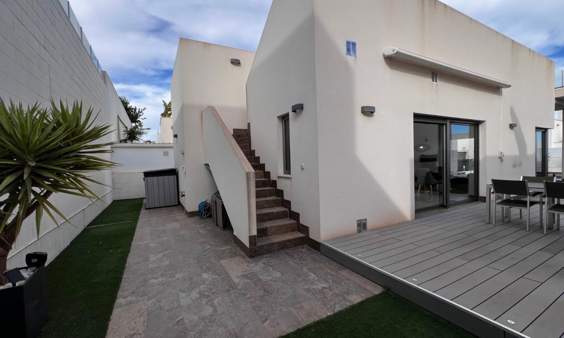 Wiederverkauf - Villa -
Orihuela Costa - Costa Blanca