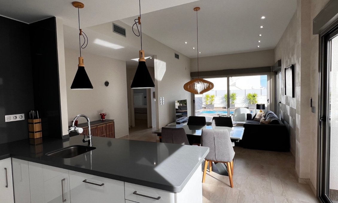 Wiederverkauf - Villa -
Orihuela Costa - Costa Blanca