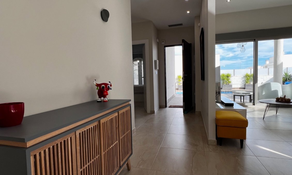 Wiederverkauf - Villa -
Orihuela Costa - Costa Blanca