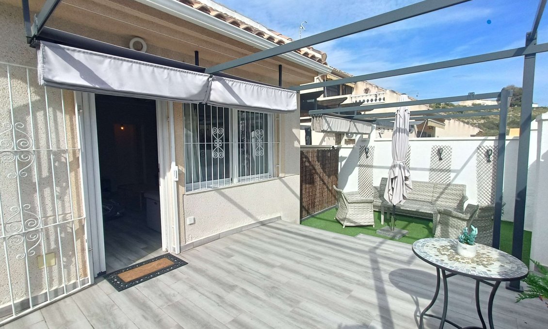 Resale - Villa -
Rojales - Inland