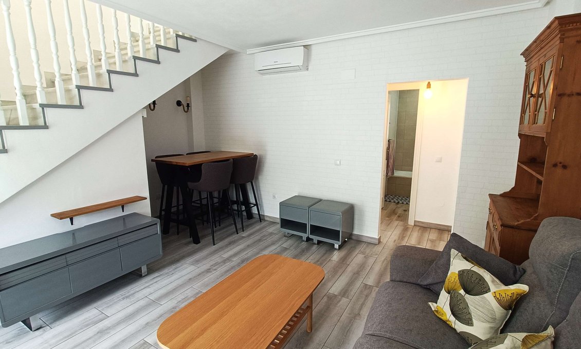 Resale - Villa -
Rojales - Inland