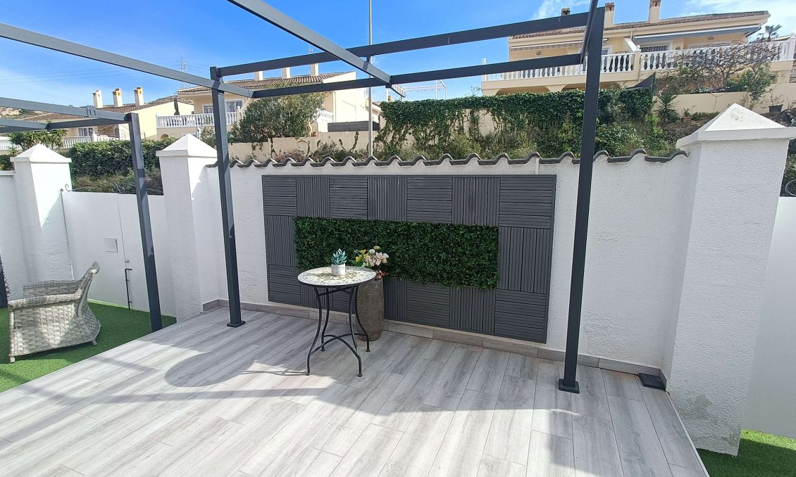 Resale - Villa -
Rojales - Inland
