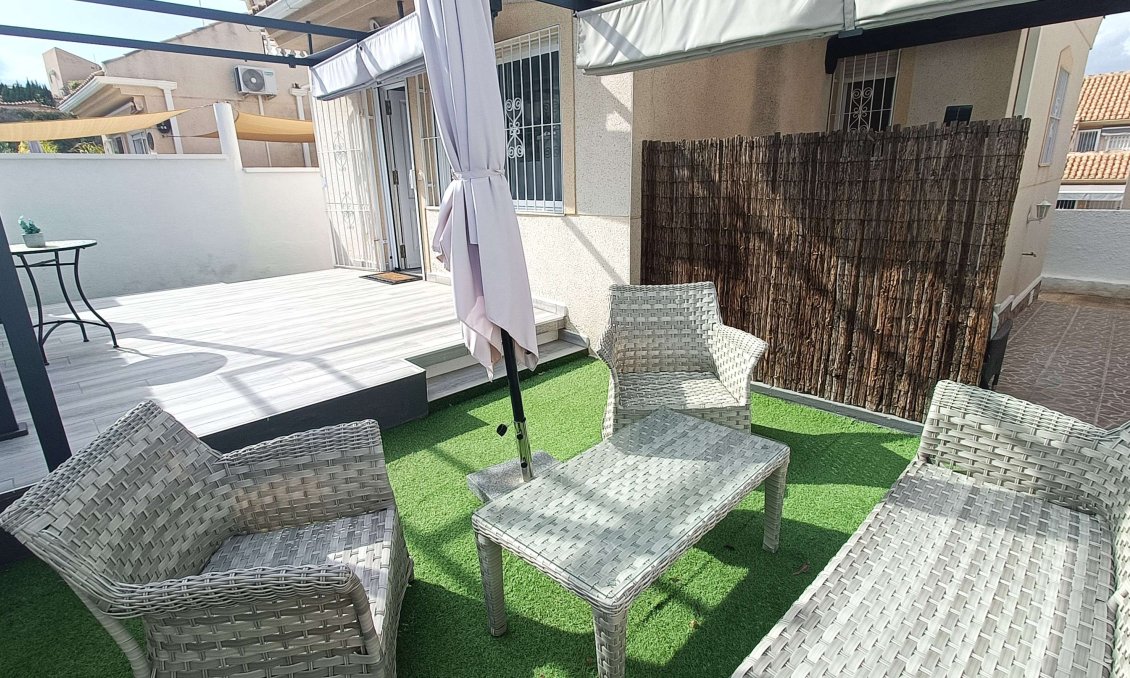 Resale - Villa -
Rojales - Inland