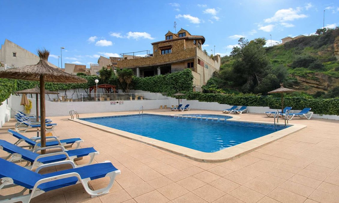 Resale - Villa -
Rojales - Inland