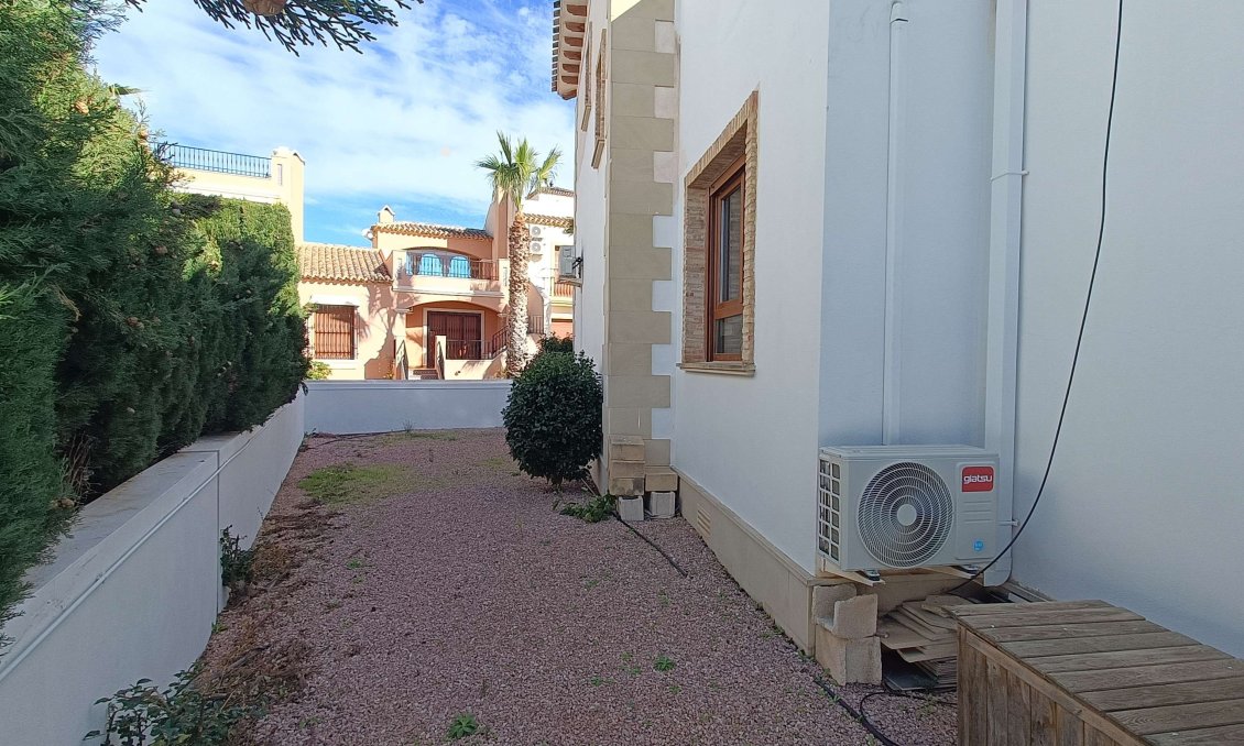 Resale - Villa -
Algorfa - Inland