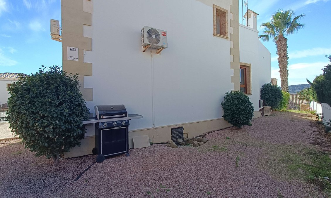 Resale - Villa -
Algorfa - Inland