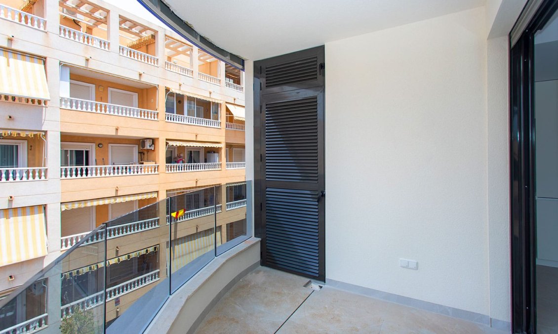 Resale - Apartment -
Torrevieja - Costa Blanca