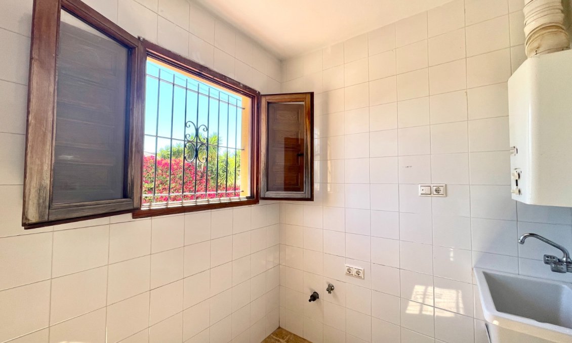 Wiederverkauf - Villa -
Catral - Costa Blanca