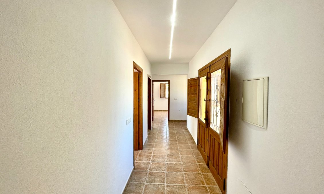 Wiederverkauf - Villa -
Catral - Costa Blanca