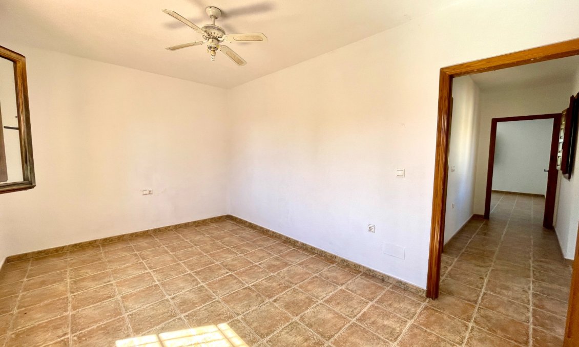 Wiederverkauf - Villa -
Catral - Costa Blanca