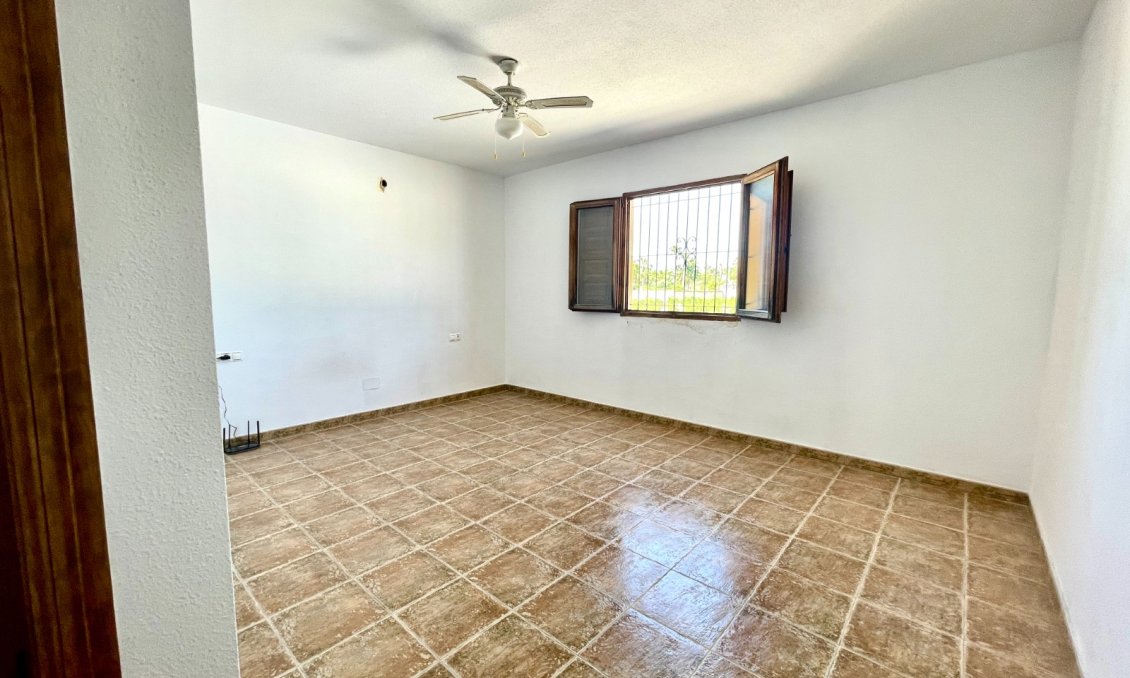 Wiederverkauf - Villa -
Catral - Costa Blanca