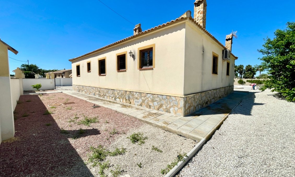 Wiederverkauf - Villa -
Catral - Costa Blanca