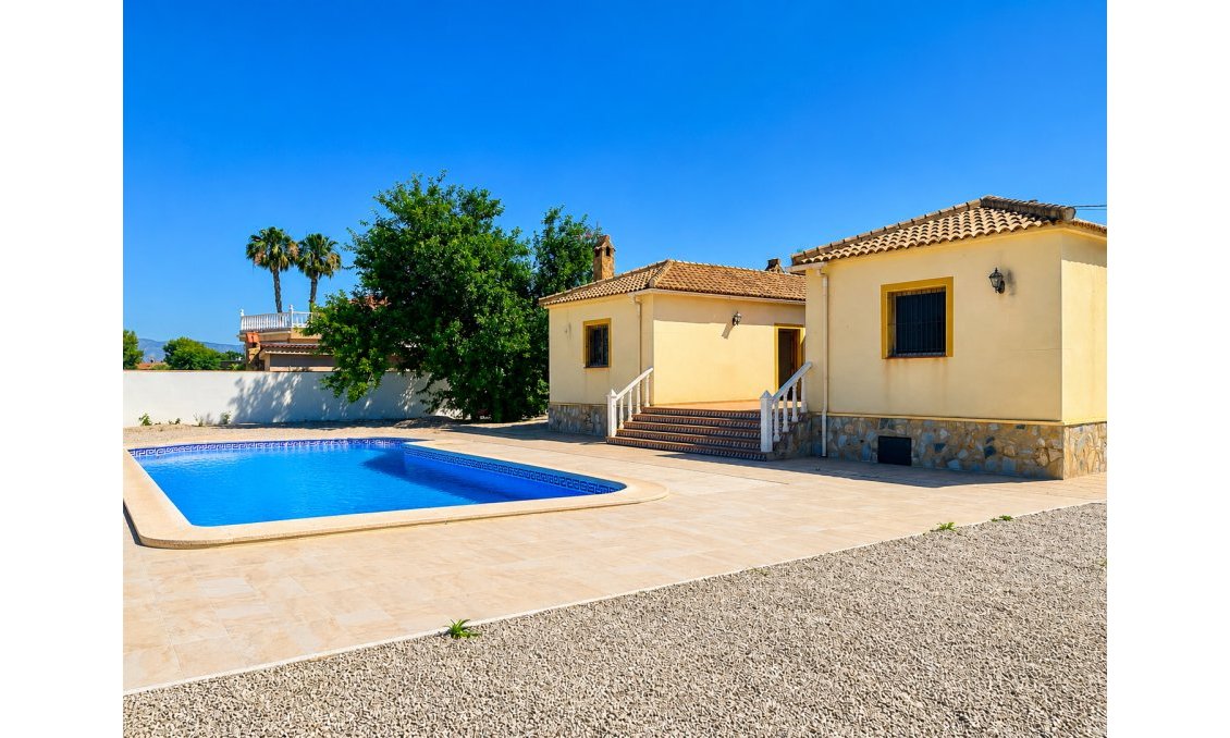 Wiederverkauf - Villa -
Catral - Costa Blanca