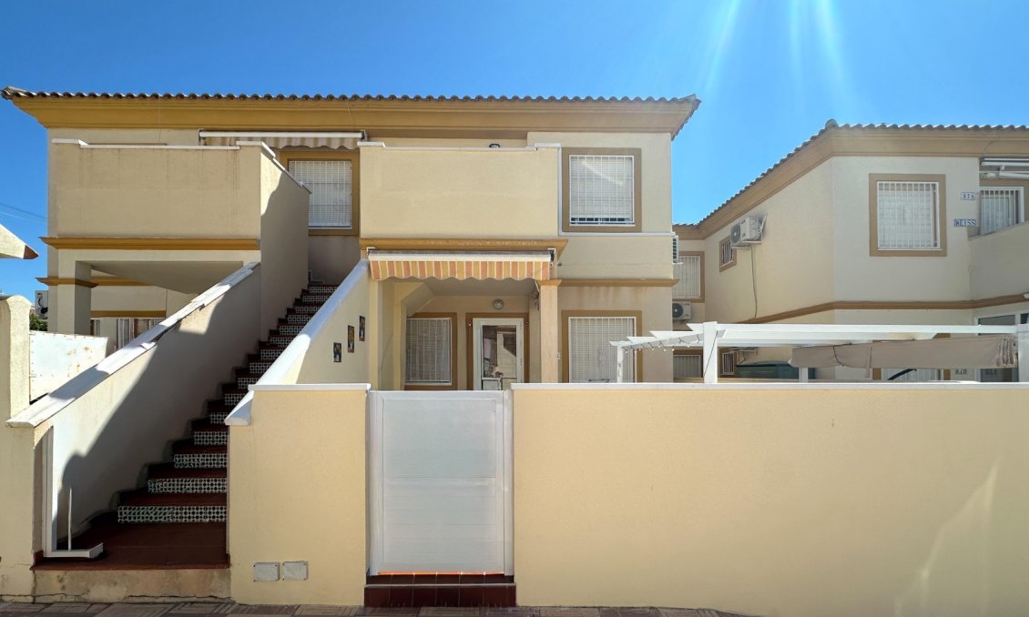 Wiederverkauf - Wohnung -
Orihuela - Inland