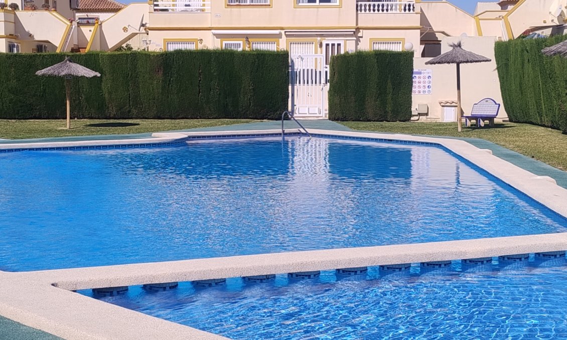 Wiederverkauf - Wohnung -
Orihuela - Inland