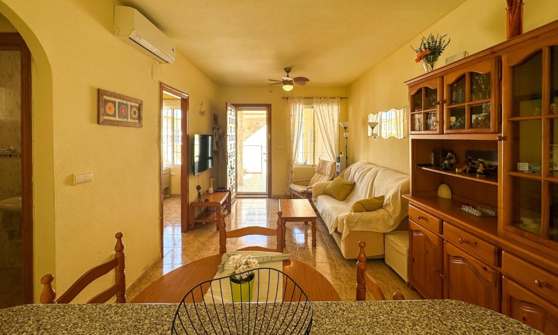 Wiederverkauf - Wohnung -
Orihuela - Inland