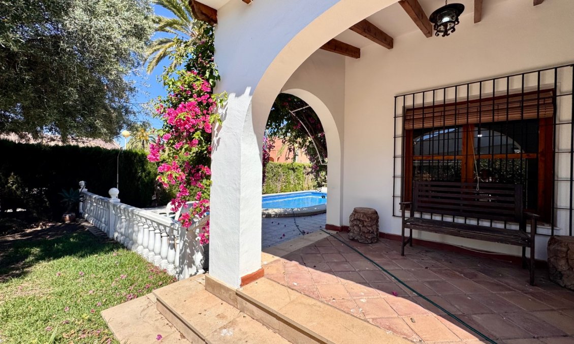 Wiederverkauf - Villa -
Orihuela Costa - Costa Blanca