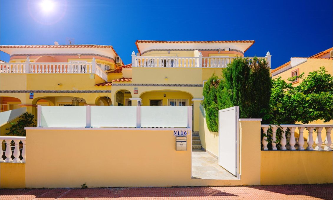 Wiederverkauf - Stadthaus -
Orihuela Costa - Las Filipinas
