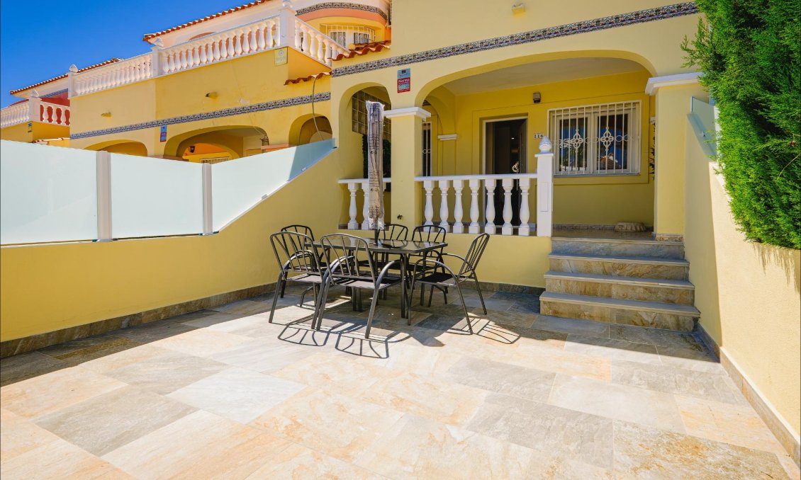 Wiederverkauf - Stadthaus -
Orihuela Costa - Las Filipinas