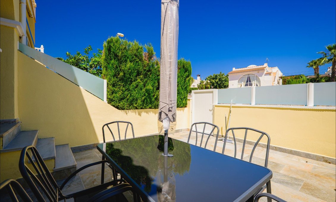 Wiederverkauf - Stadthaus -
Orihuela Costa - Las Filipinas