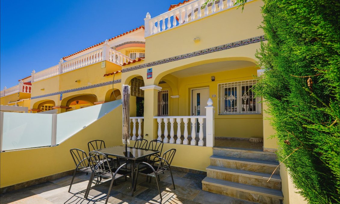 Wiederverkauf - Stadthaus -
Orihuela Costa - Las Filipinas