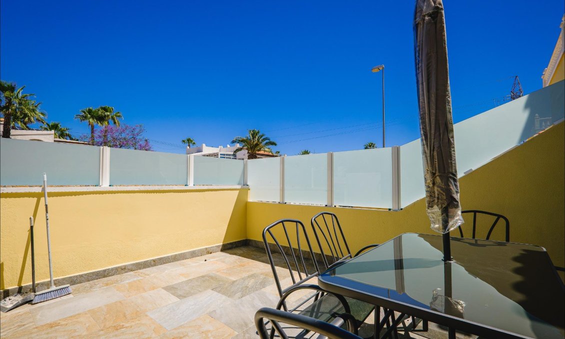 Wiederverkauf - Stadthaus -
Orihuela Costa - Las Filipinas