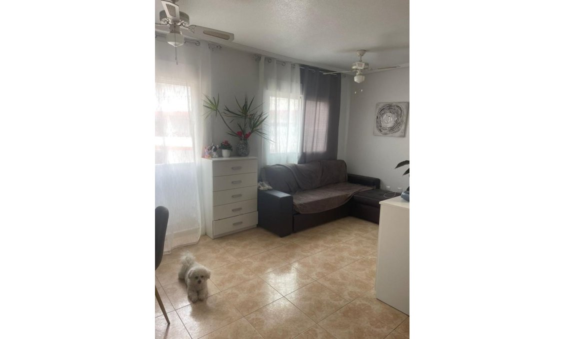 Wiederverkauf - Wohnung -
Torrevieja - Playa de los Locos
