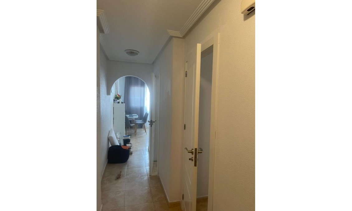 Wiederverkauf - Wohnung -
Torrevieja - Playa de los Locos
