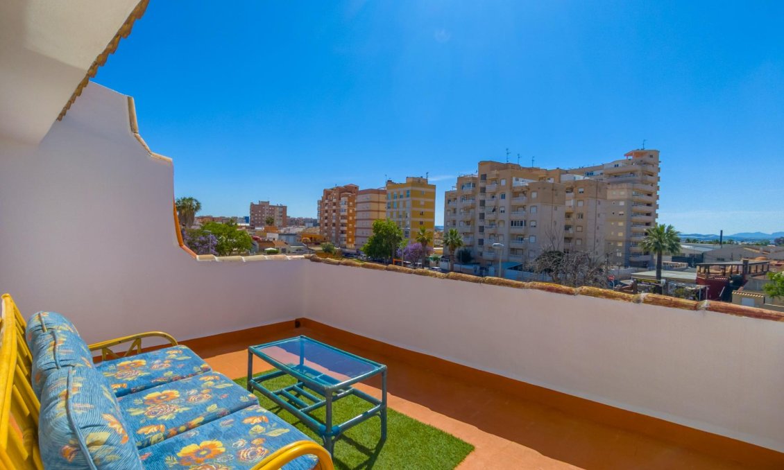 Wiederverkauf - Stadthaus -
Torrevieja - Nueva Torrevieja